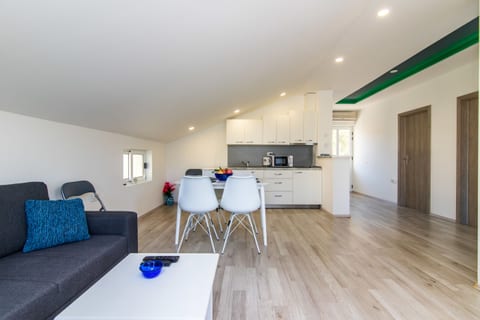 Apartment Loro - Unit 179889-16
