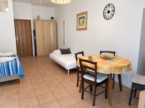 Apartments Jugo i bura - Unit 182469-5