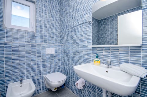 Apartments BruLo - Unit 206414-16