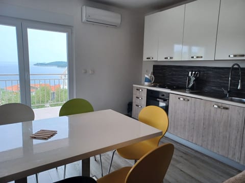 Apartments BruLo - Unit 206414-16