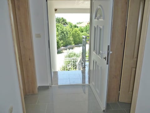 Apartment Bellevue - Unit 202677-5