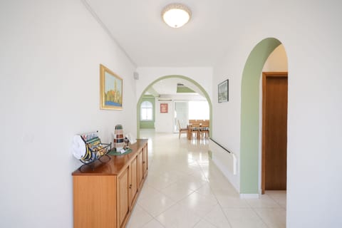 House Anna - Unit 202681-5