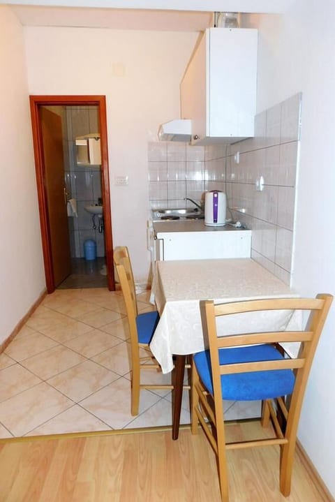 Apartments Ljiljana - Unit 206817-16