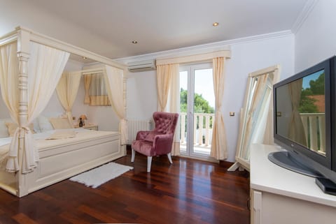 Villa Domenica - Unit 202819-5