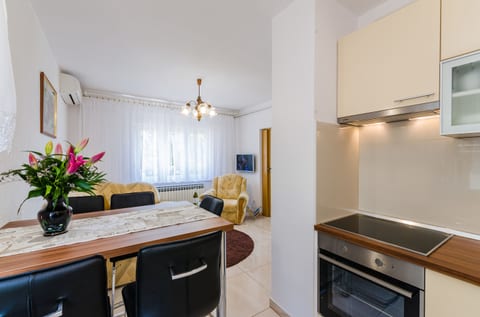 Apartments Katica - Unit 202838-5
