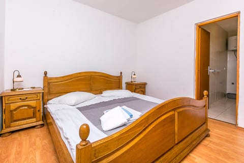 Apartments IvaT - Unit 202848-5