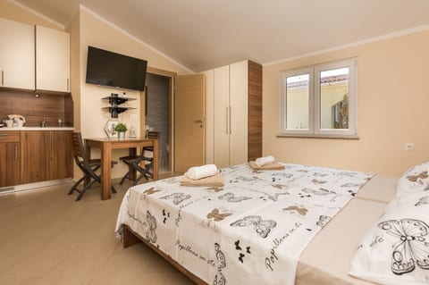 Apartments Bobeta - Unit 202953-5