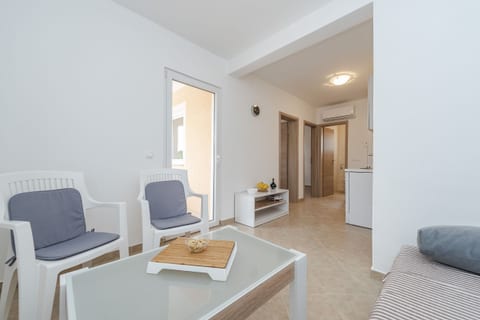 Apartment Simic - Unit 202962-5