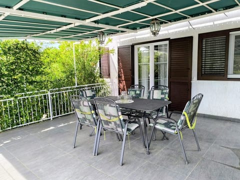 Apartment Snjezana - Unit 202963-5