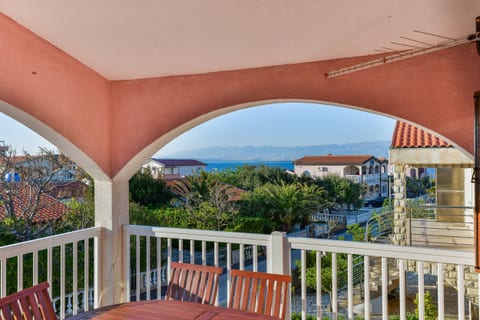 Apartment Delac - Unit 202968-5