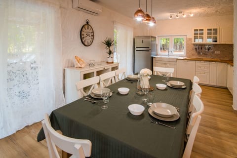 Villa Harmony - Unit 202990-5