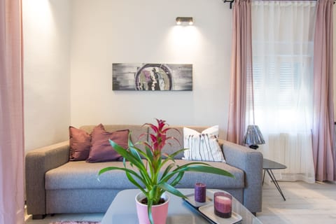 House Moonstone - Unit 203070-5