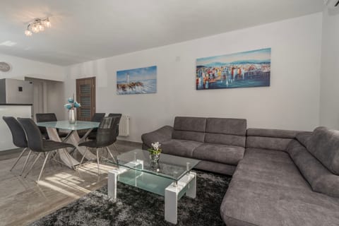Villa Kate - Unit 203090-5
