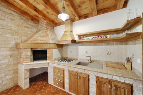 House Coral - Unit 203111-5