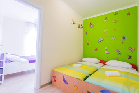 Apartment Songbird - Unit 203113-5