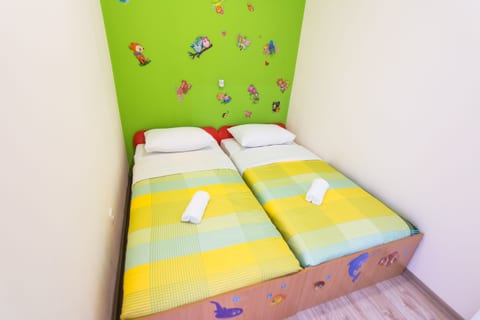Apartment Songbird - Unit 203113-5