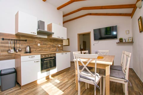 Apartments Tarragon - Unit 203128-5
