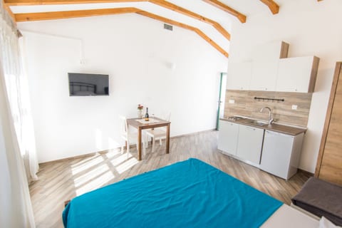 Apartments Tarragon - Unit 203130-5