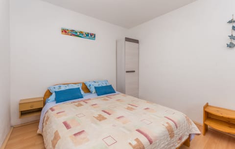 House Island Harbour - Unit 203147-5