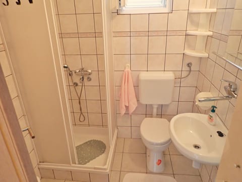 Apartment Jela-on the seafront - Unit 203159-5