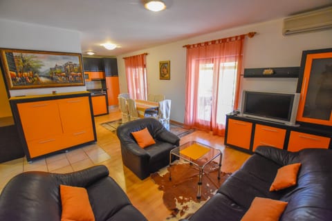 Apartments Kalista - Unit 203209-5