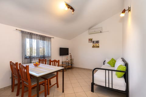 Apartments Svarog - Unit 203249-5