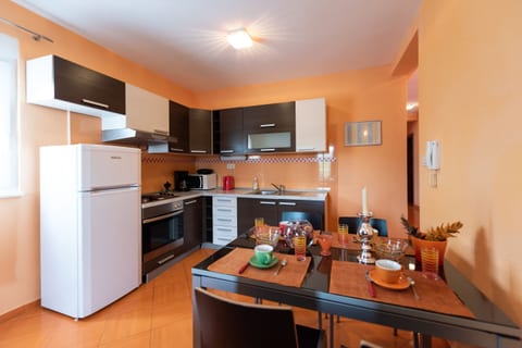Apartments Karen - Unit 203273-5