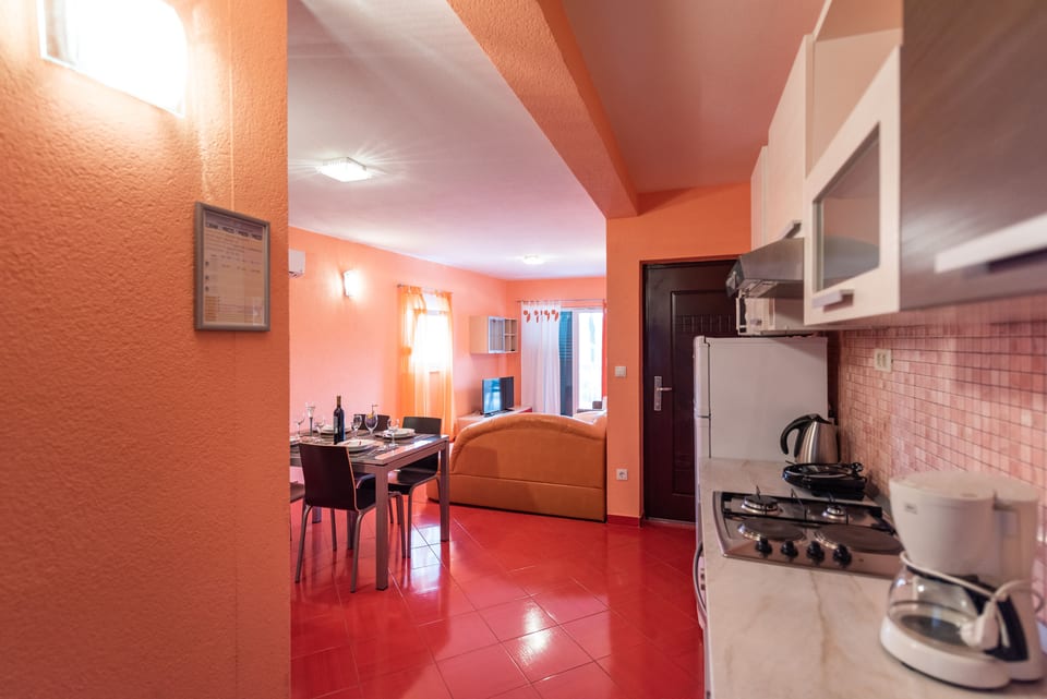Apartments Karen - Unit 203274-5