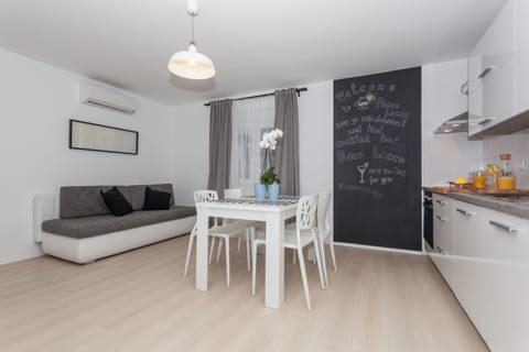 Apartments Turritella - Unit 203294-5