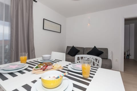 Apartments Turritella - Unit 203312-5