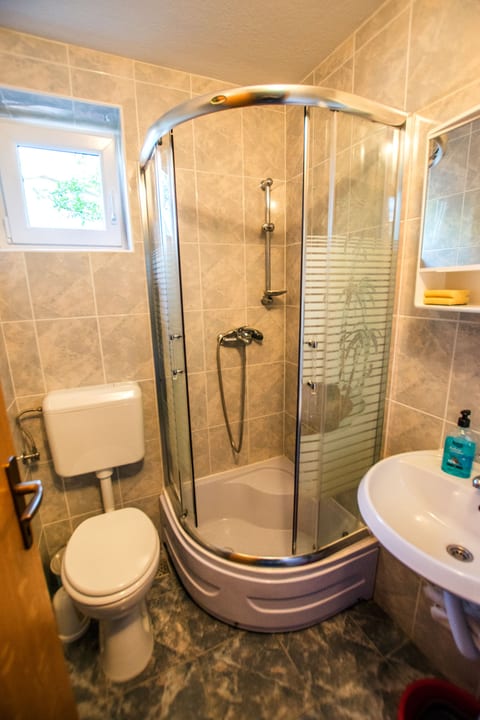 Apartments Slavica - Unit 203354-5