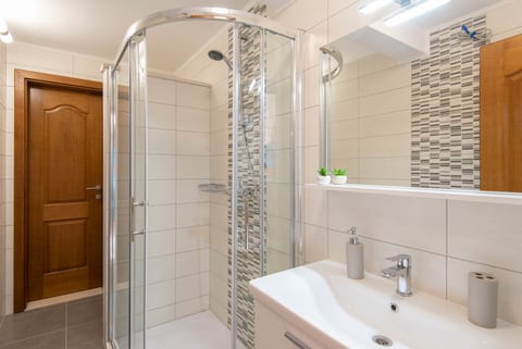 Villa Mirce - Unit 203453-5