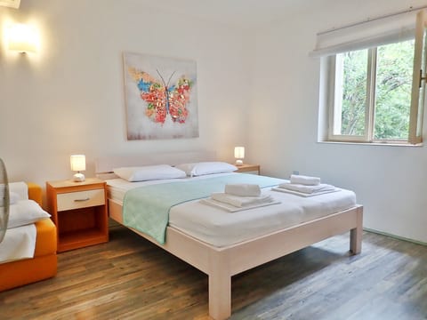 Apartment Amarena-50 m from the beach - Unit 203460-5