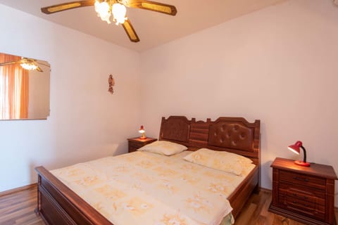 Apartments Lucy - Unit 204516-5