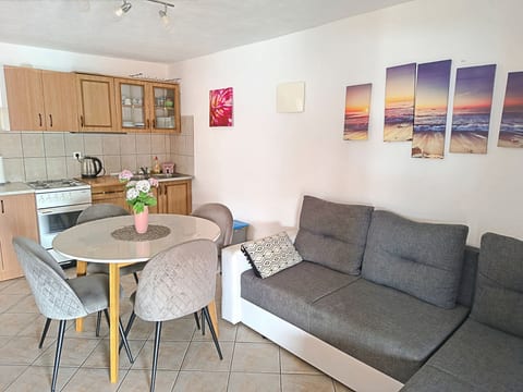Apartments Pepa - Unit 204583-5