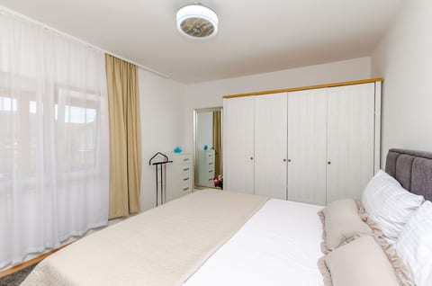 Apartments Vinka - Unit 206610-16