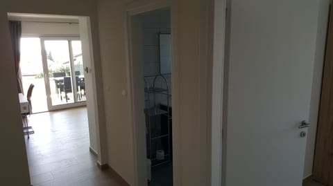 Apartments Krajinovic - Unit 204621-5