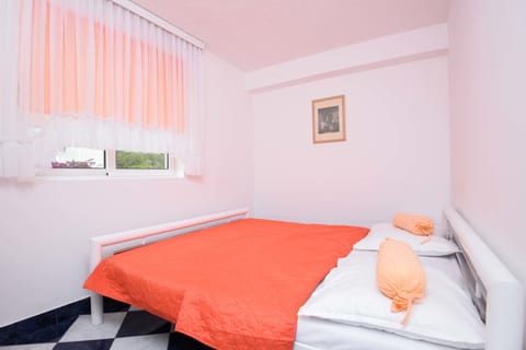 Apartments Jane - Unit 204644-5