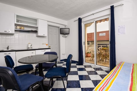 Apartments Jane - Unit 204644-5
