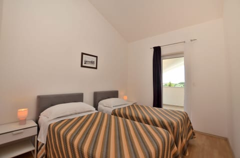 Apartments Pool - Unit 204697-5