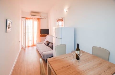 Apartments Anchor - Unit 204708-5