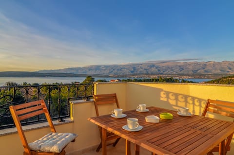 Apartments Lucija - Unit 204770-5