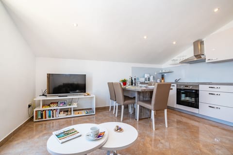 Apartments Lucija - Unit 204770-5