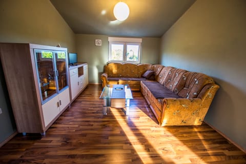 Apartment Kuco - Unit 204773-5