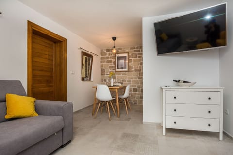 Apartments Malcic - Unit 204801-5