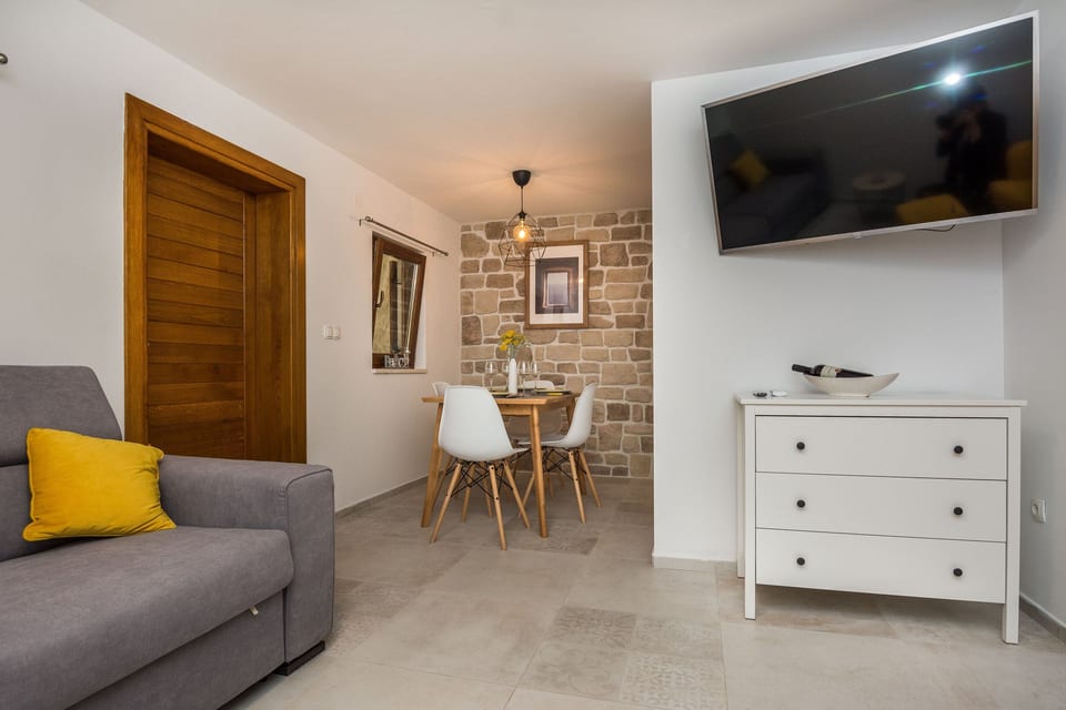Apartments Malcic - Unit 204801-5