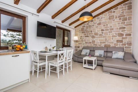 Apartments Malcic - Unit 204802-5