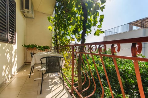 Apartments Neva - Unit 211109-16