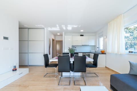 Apartment Martan - Unit 204906-5