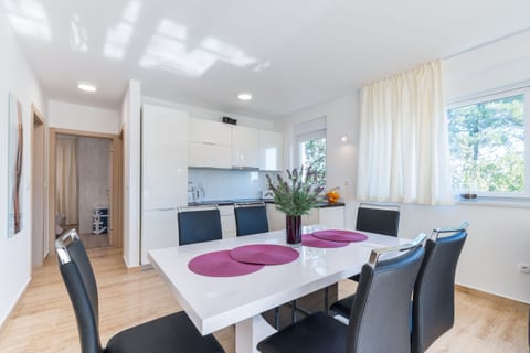 Apartment Martan - Unit 204906-5